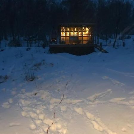 Trivelig Fritidshus Pa Arnes, Senja Straumstad Exterior photo