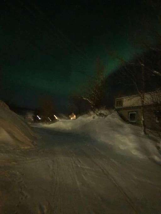 Trivelig Fritidshus Pa Arnes, Senja Straumstad Exterior photo