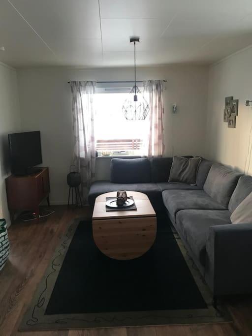 Trivelig Fritidshus Pa Arnes, Senja Straumstad Exterior photo