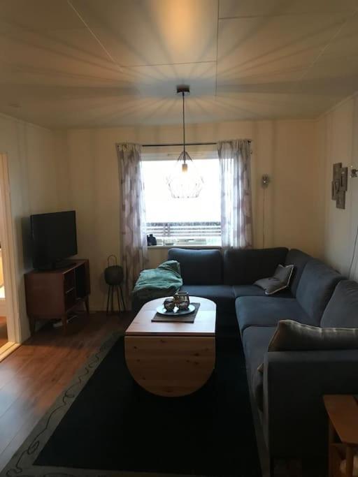 Trivelig Fritidshus Pa Arnes, Senja Straumstad Exterior photo